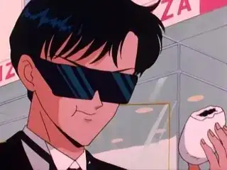 Mamoru eating nikuman