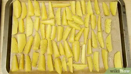 Image titled Keep Roast Potatoes Crispy After Cooking Step 12