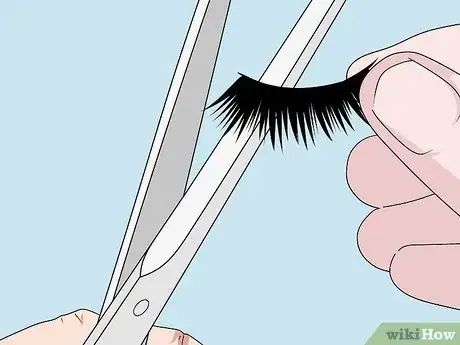 Image titled Trim False Eyelashes Step 4