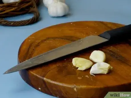 Image titled Make Garlic Juice Step 5