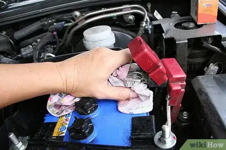 Image titled Remove Car Battery Terminals Step 11