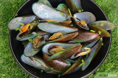 Image titled Steam Mussels Step 11