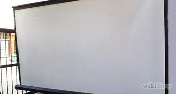 Clean a Projector Screen