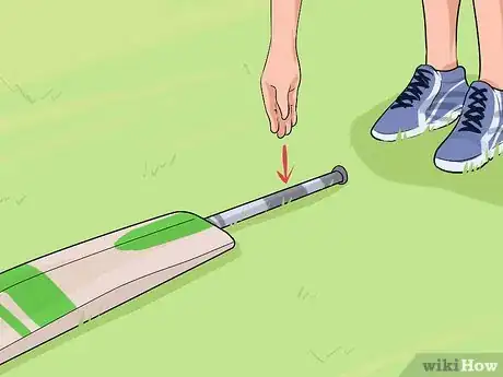 Image titled Hold a Cricket Bat Step 2