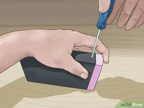 Image titled Convert an Internal Hard Drive to External Via HD Enclosure Step 5