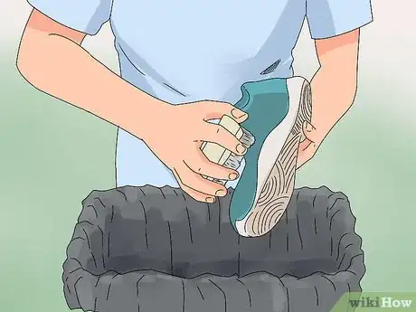 Image titled Clean Tennis Shoes Step 12