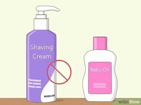 Image titled Shave Your Vaginal Area with Baby Oil Step 4