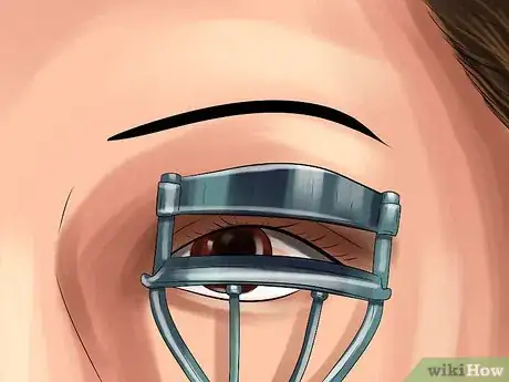 Image titled Make False Eyelashes Step 17