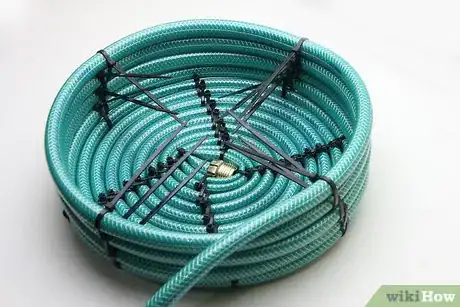 Image titled Make a Basket from a Garden Hose Step 7Bullet1