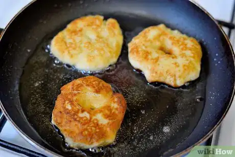 Image titled Make Ojibwe Style Frybread Step 17