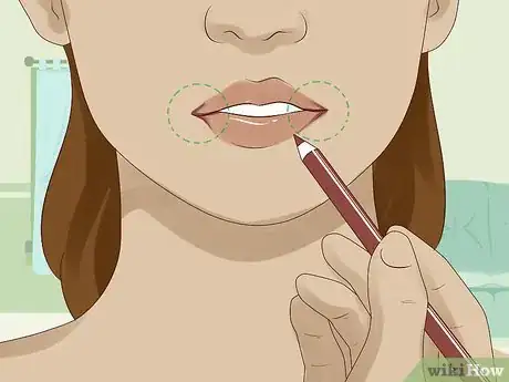 Image titled Choose Lip Liner Step 17.jpeg