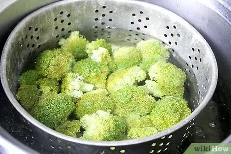 Image titled Freeze Cauliflower And_or Broccoli Step 5