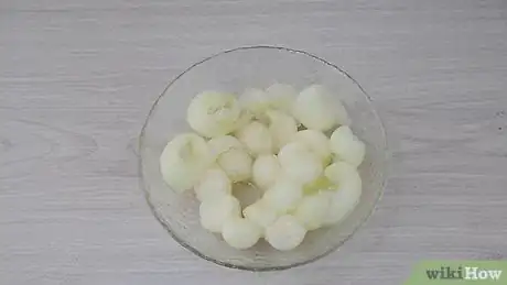 Image titled Cut a Honeydew Melon Step 17