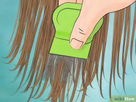 Image titled Use a Lice Comb on Dry Hair Step 4