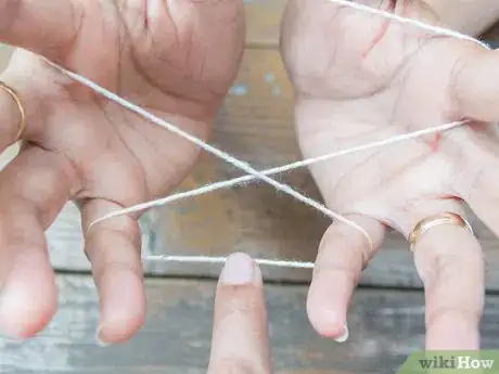 Image titled Do String Figures Step 11