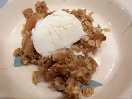 Image titled Apple crumble a la mode