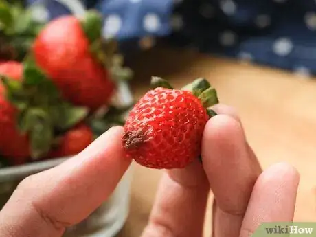 Image titled Wash Strawberries with Salt Step 5