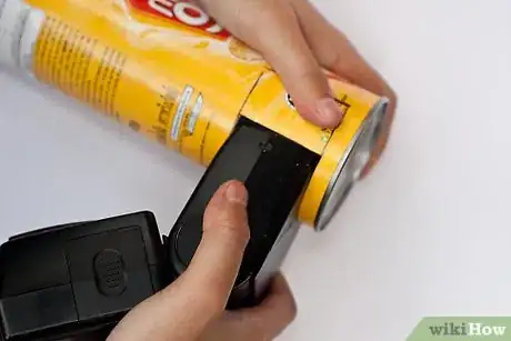 Image titled Make a Pringles Can Macro Diffuser Step 6