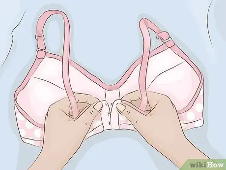 Image titled Pack Bras Step 1