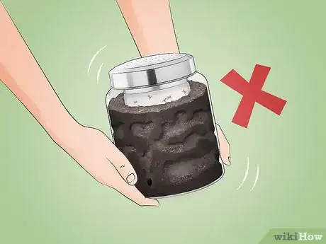 Image titled Build an Ant Farm Step 10