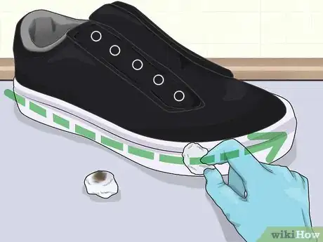 Image titled Clean Rubber on Shoes Step 14