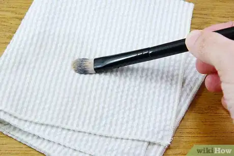 Image titled Clean Makeup Brushes with Alcohol Step 9