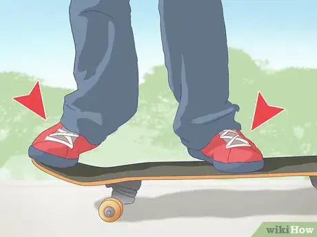 Image titled Inward Heelflip Step 2