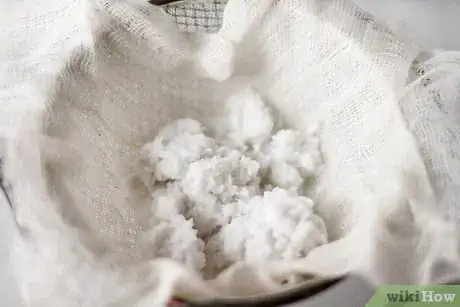 Image titled Make Coconut Flour With Flaked Coconut Step 3