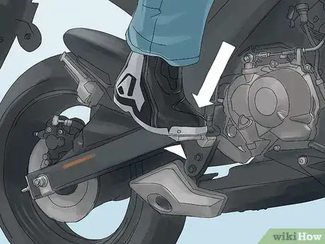 Image titled Brake Properly on a Motorcycle Step 3