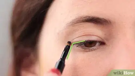 Image titled Apply Gel Eyeliner Step 6