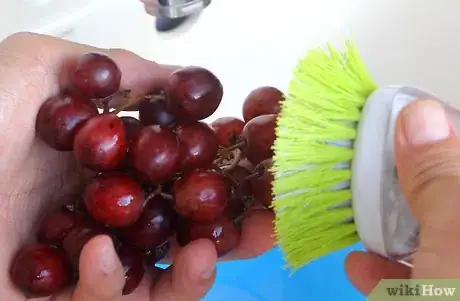 Image titled Wash Grapes Step 12