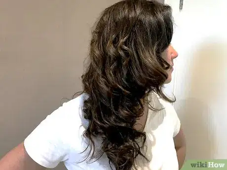 Image titled Style Wavy Hair Step 17