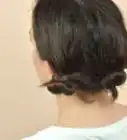 Do a Quick and Easy Hair Bun