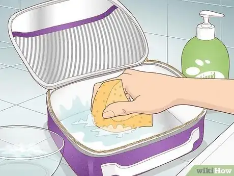 Image titled Wash a Lunch Box Step 1