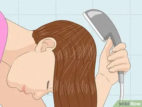 Image titled Comb Curly Hair Step 11