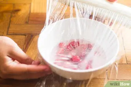 Image titled Make Raspberry Vinegar Step 2