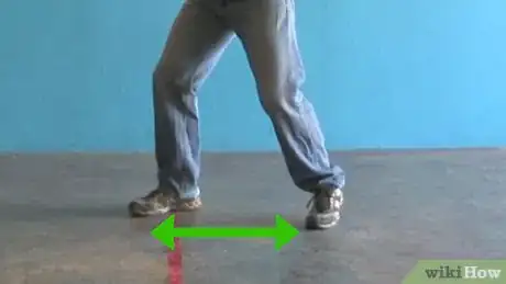 Image titled Go Into a Jeet Kune Do Stance Step 6