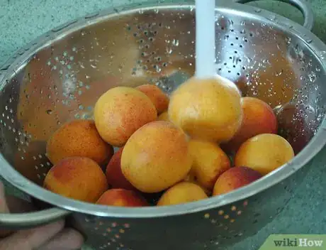 Image titled Air Dry Fruit Step 1