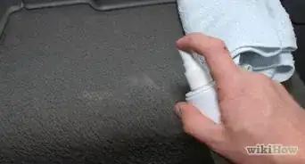 Get Salt Stains out of Your Car's Carpet