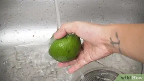 Image titled Cut Limes Step 1