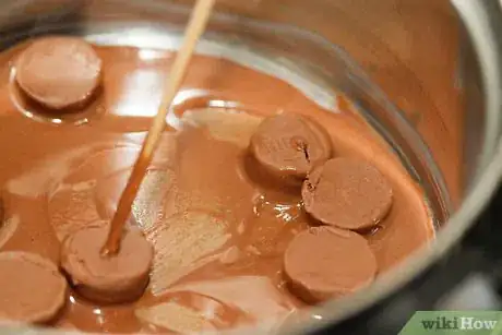 Image titled Make Non Paraffin Based Dipping Chocolate Step 4