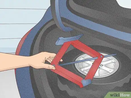 Image titled What Should Be in a Car Emergency Kit Step 1