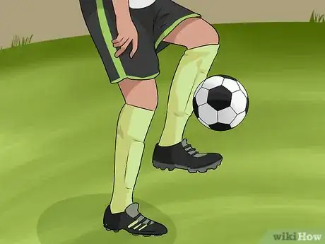 Image titled Half Volley a Soccer Ball Step 13