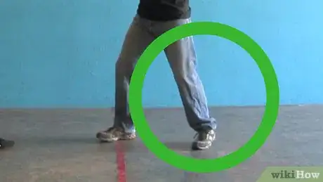 Image titled Go Into a Jeet Kune Do Stance Step 10