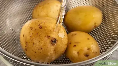 Image titled Make Roast Potatoes Step 2