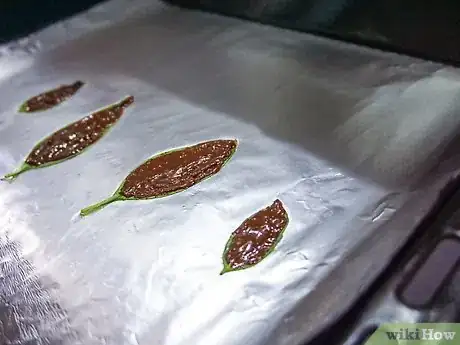 Image titled Make Chocolate Leaves Step 10