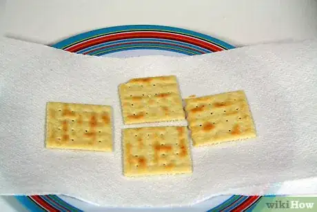 Image titled Freshen crackers in a microwave Step 1