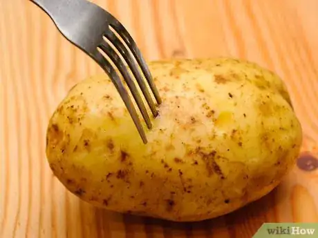 Image titled Make Baked Potatoes in a Halogen Oven Step 3