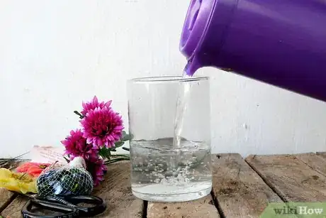 Image titled Make Elegant Centerpieces Using Distilled Water and Silk Flowers Step 8