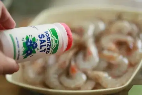 Image titled Prepare Shrimp for Cooking Step 4Bullet1